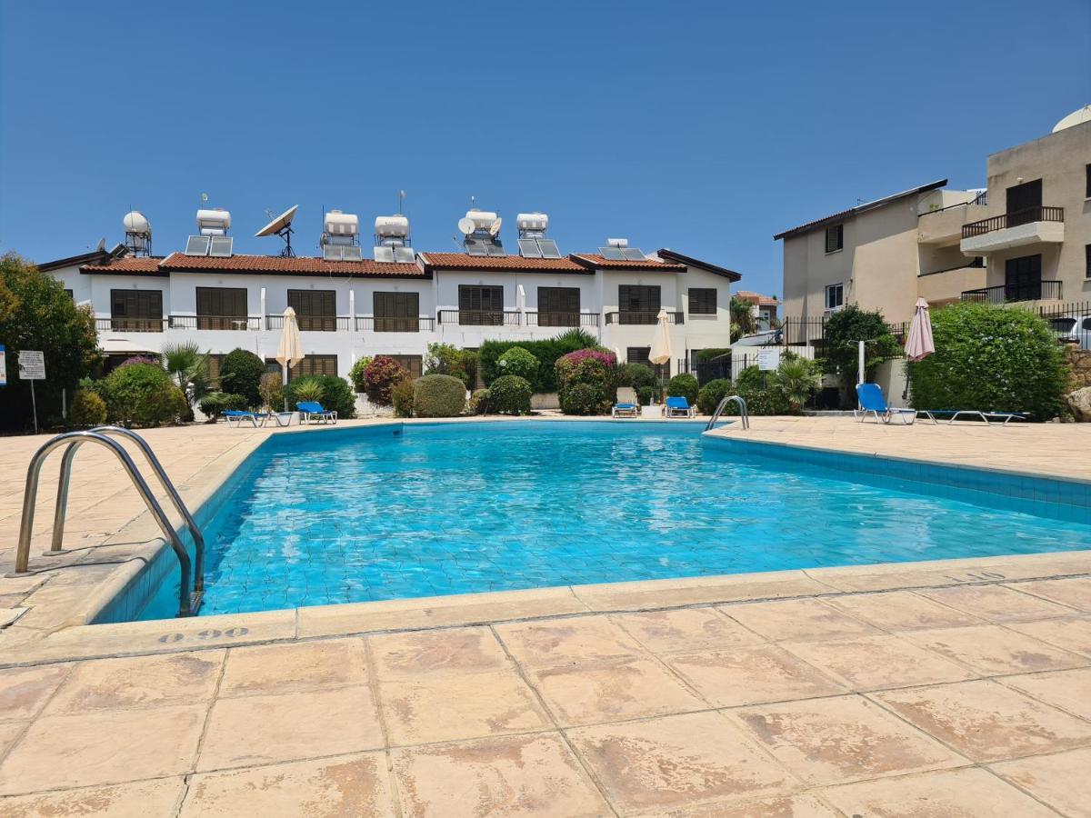 Villa Natalia'S Townhouse, Margarita Gardens 003 Paphos Exterior foto